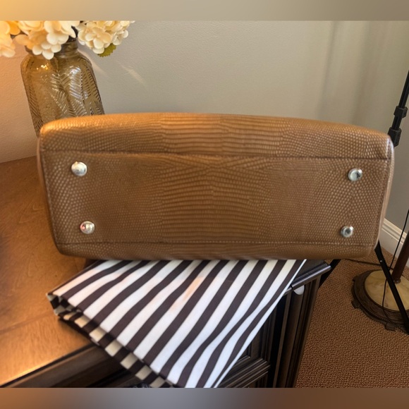 Henry Bendel  embossed leather Tote Bag - Picture 5 of 11